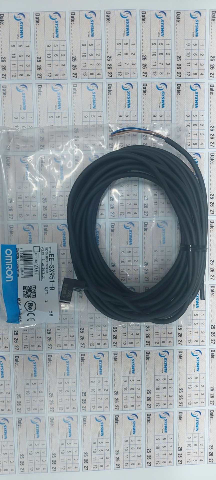 Cảm biến quang EE-SX951-R 5M