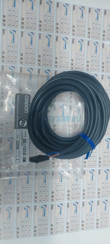 Cáp kết nối cảm biến OMRON EE-1010 5M