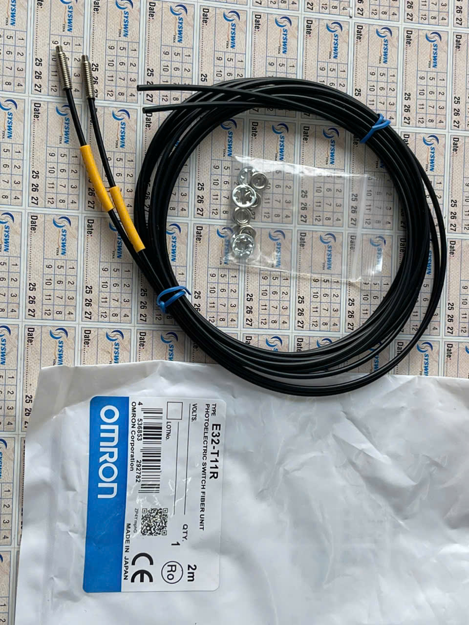 Cáp sợi quang OMRON E32-T11R